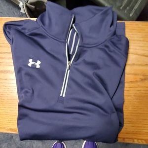 Long sleeve pull over
